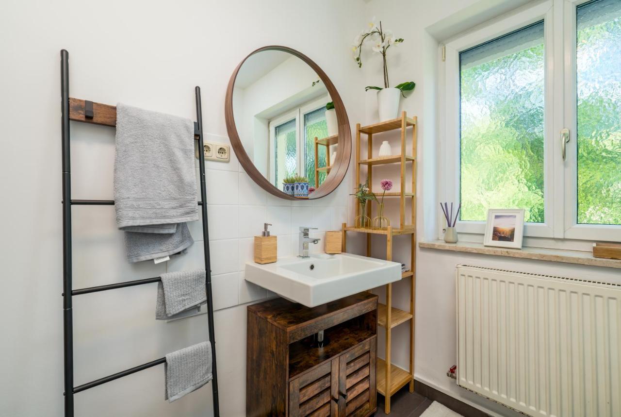 Eg Links-Wunderschoene 70M Grosse 2-Zimmer City Wohnung Naehe Salzburg Freilassing Extérieur photo